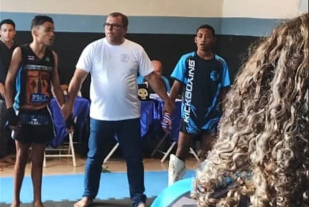 Atleta Miguel Miranda (E), da equipe Paulo Marreta Team