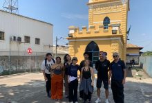 Primeira turma da aula-passeio passou por monumentos históricos da cidade.