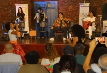 Artistas se apresentam durante a aula-espetáculo que marcou o encerramento do curso Formar Cultura