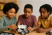 Alunos participam de oficina de robótica