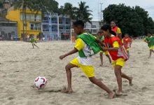 Pequenos atletas do Grão de Areia entram em campo para mais um dia de integração