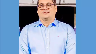 Promotoria pede cassação do prefeito de Seropédica após número de contratos temporários mais do que dobrar durante o período eleitoral de 2024.