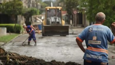 Equipes atuam na limpeza e desobstrução de vias em Nova Iguaçu