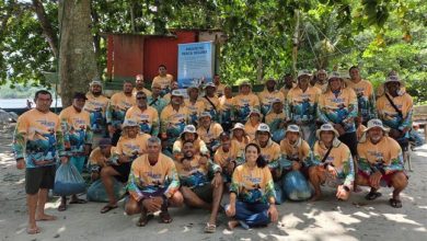 Pescadores artesanais de Mangaratiba e Itaguaí durante a entrega dos kits de proteção