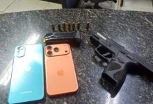 Pistola 9mm de uso restrito, carregada com cinco munições