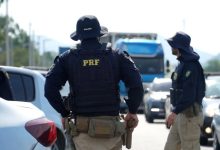 Agentes PRF reforçam a fiscalização durante a Operação Carnaval 2026