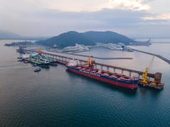 Imagem panorâmica do porto