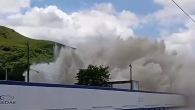 Vazamento em tubulação interna no ETA Guandu causou "cortina d'água" e reduziu operação do sistema pela metade (FOTO: REPRODUÇÃO/INTERNET).