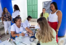 Atendimento de saúde durante a ação especial do Dia da Mulher