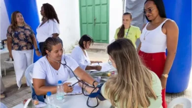 Atendimento de saúde durante a ação especial do Dia da Mulher