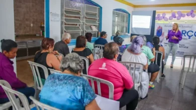 Idosos participam de palestra e roda de conversa sobre prevenção do câncer