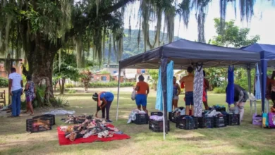 Moradores de Mangaratiba participam do Varal Solidário