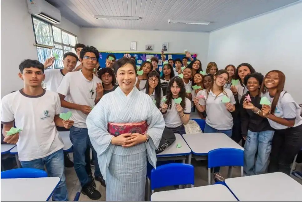 Escola intercultural de Itaguaí recebeu visita da cônsul-geral do Japão na última segunda (23).