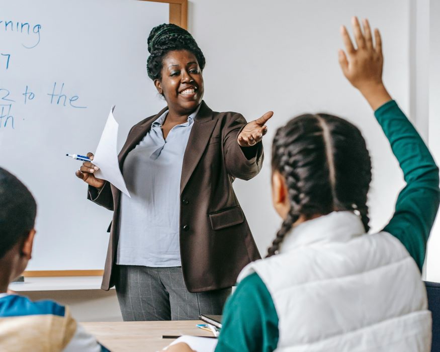edital para profissionais da área da educação