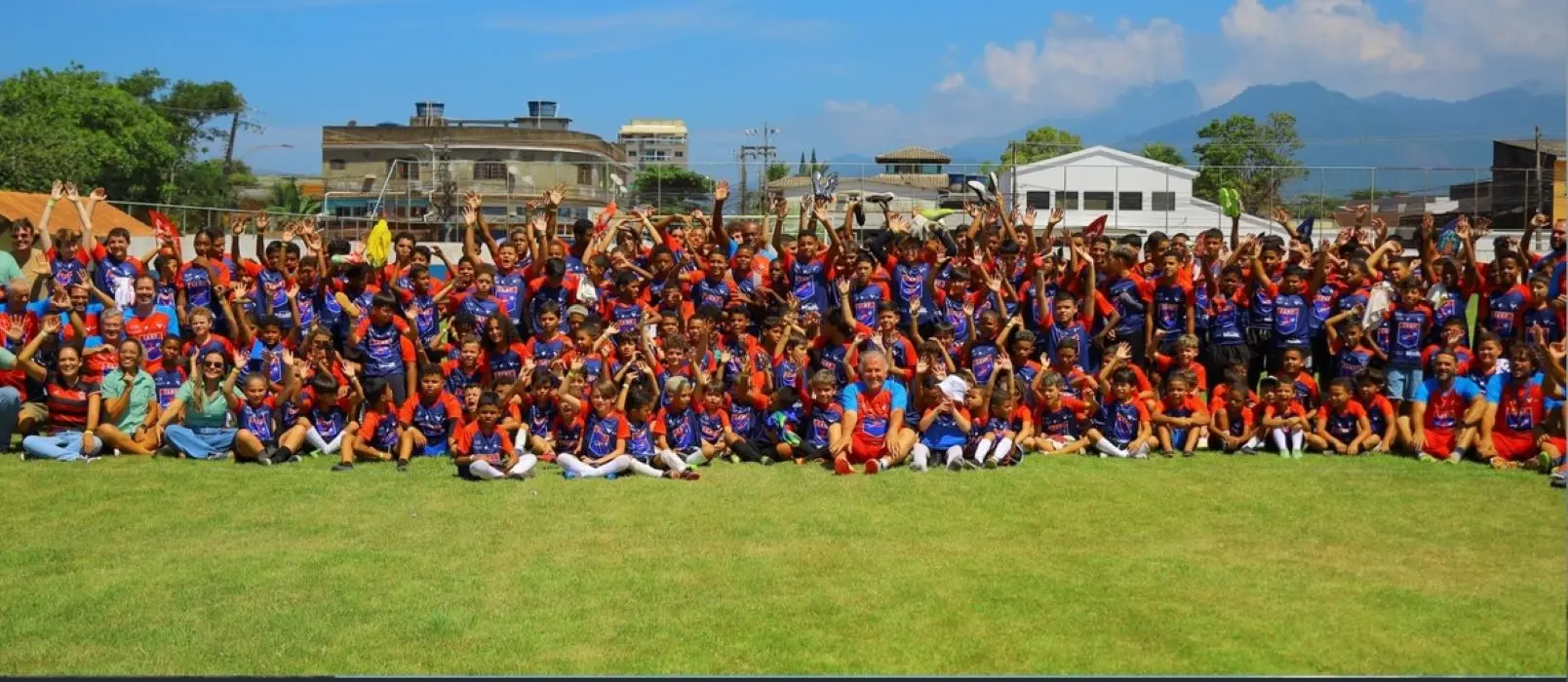 Zico reúne jovens atletas em Mangaratiba durante o Camp Zico 10