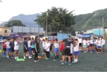 Alunos participam de atividades esportivas