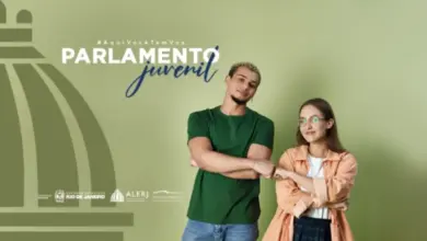 Jovens do Parlamento Juvenil da Alerj