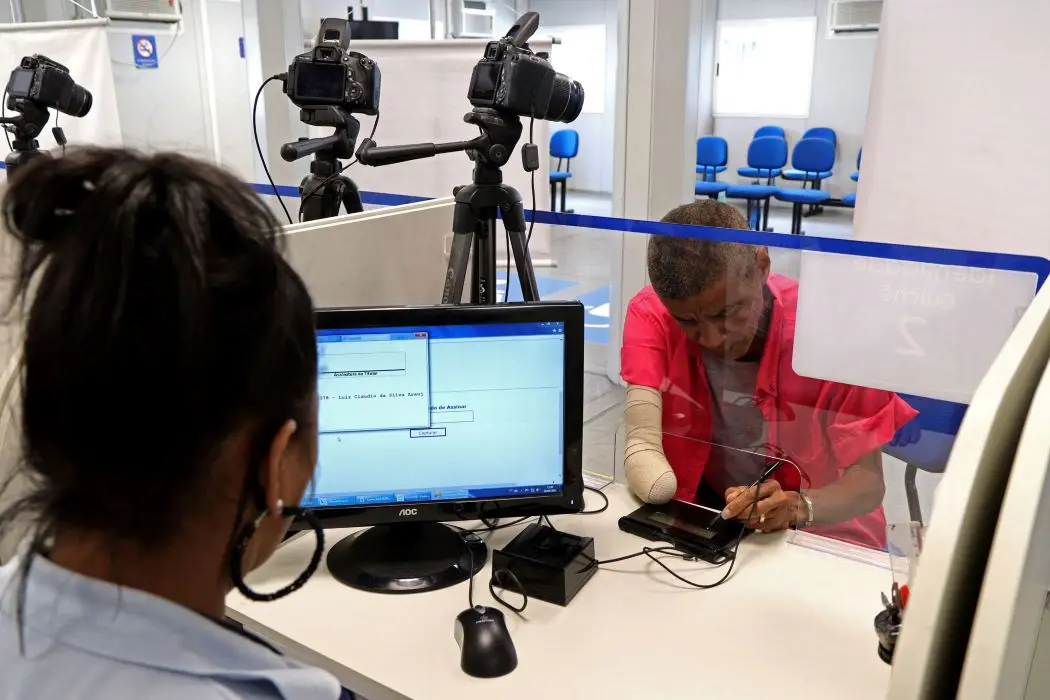 Atendimento nos postos do Detran RJ