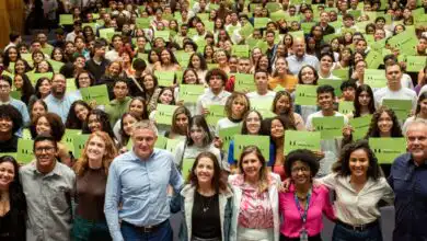 Ternium abre inscrições para o programa Bolsas Roberto Rocca, que vai premiar 290 alunos do ensino médio, técnico e superior; inscrições seguem até 27 de março (FOTO: DIVULGAÇÃO).