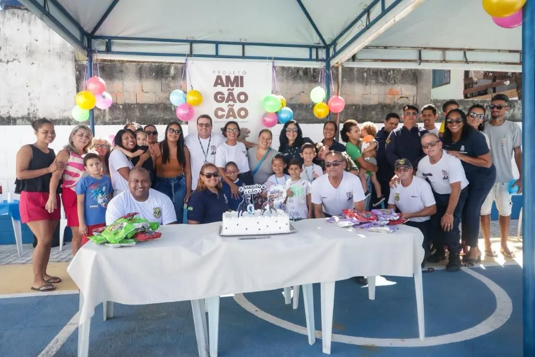 Projeto AmigãoCão celebra um ano com festa na sede da Guarda Municipal