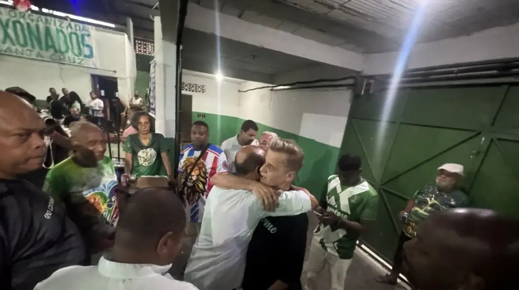 Presidente Zezo recebendo convidado