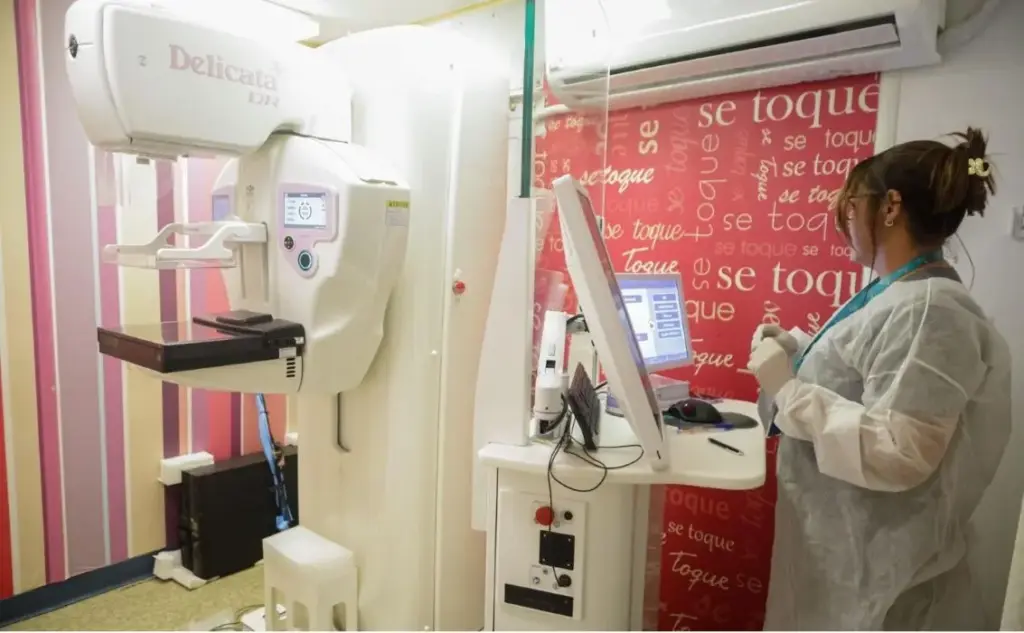 Equipamento de mamografia digital
