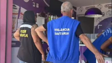 Agentes da Vigilância Sanitária e da Secretaria de Ordem Pública fiscalizam estabelecimento