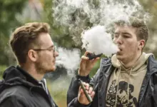 Lei do Reino Unido proíbe fumo entre jovens