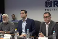 Prefeito do Rio, Eduardo Cavaliere, durante anúncio da expansão cicloviária.