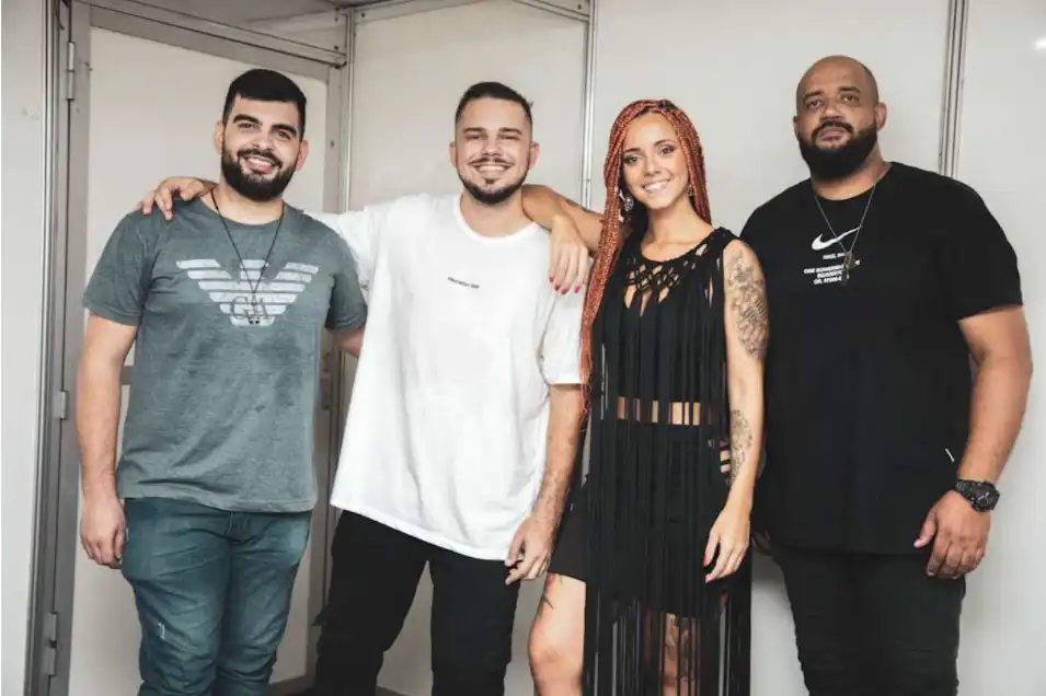 Paula Cardoso e banda trarão repertório diversificado para o Música na Casa, na Casa de Cultura de Itaguaí.