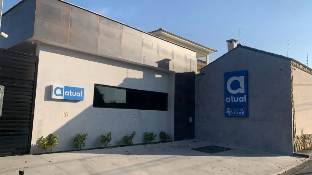 Fachada da sede do Jornal Atual