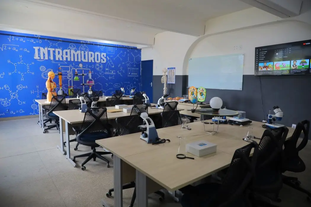 Novo laboratório de iniciação científica
