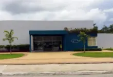 Fachada do Centro de Estudos Ambientais (CEA), em Angra dos Reis