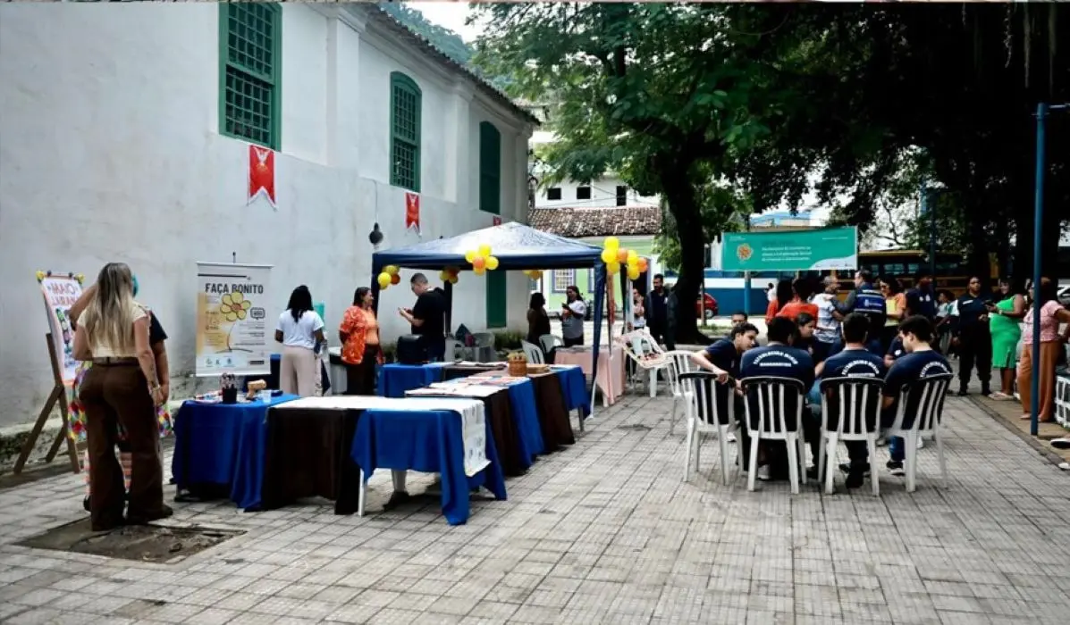 Mobilização reuniu equipes da Assistência Social, Patrulheiros Mirins e moradores na Praça Robert Simões