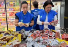 Equipes da Vigilância Sanitária realizam inspeção em produtos