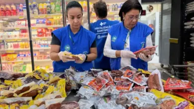 Equipes da Vigilância Sanitária realizam inspeção em produtos