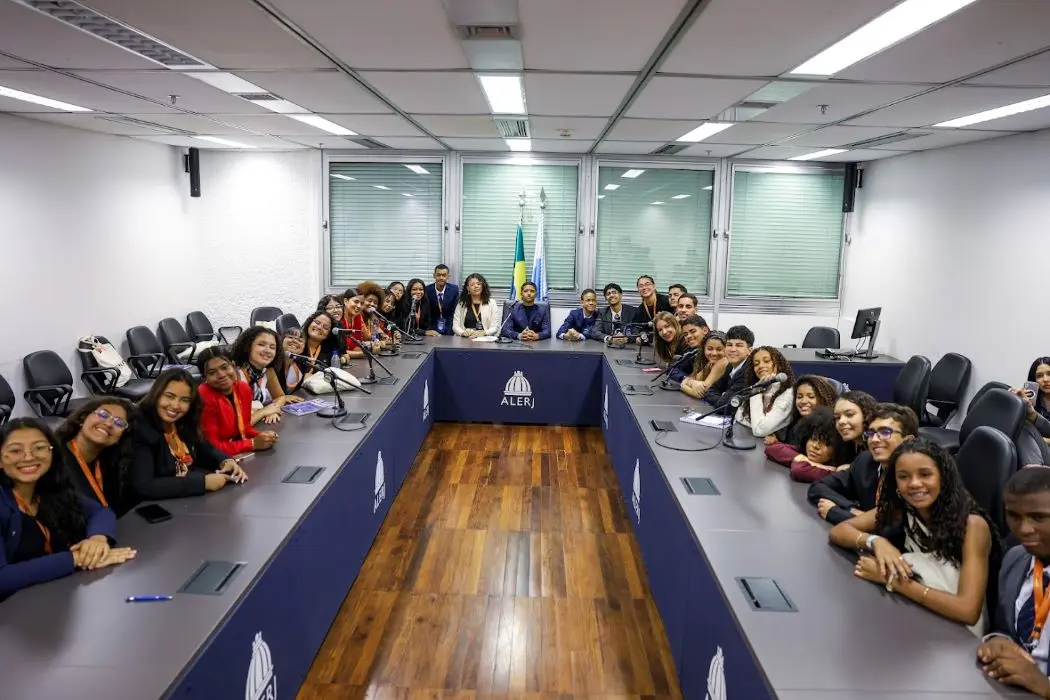 Estudantes do Parlamento Juvenil 2026 participaram da etapa de elaboração e apreciação de pareceres