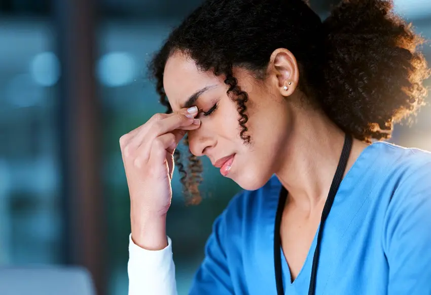 Levantamento registra cerca de mil casos de agressões contra médicos entre 2018 e 2025