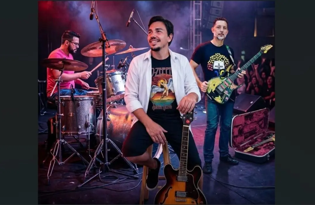 Flávio Bajô e banda