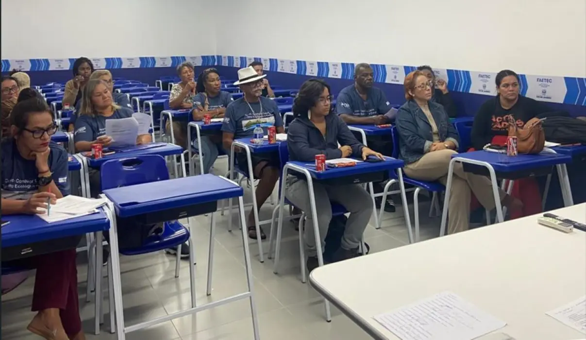 Capacitação reúne guias de turismo e condutores de ecoturismo em Muriqui