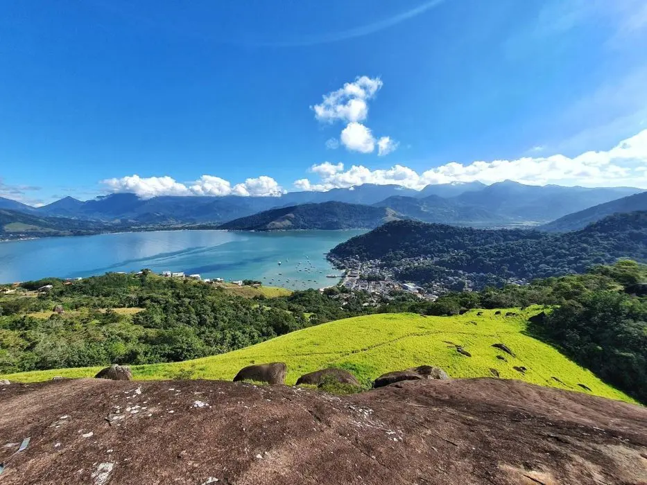 Vista do alto da Pedra do Urubu