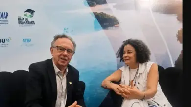 Nelton Friedrich, do Ministério da Integração e do Desenvolvimento Regional, e a geógrafa Uiara Martins, do Comitê Guandu-RJ