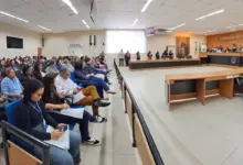 Plenário da Câmara de Itaguaí durante sessão