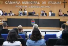 Plenário da Câmara de Itaguaí durante uma sessão
