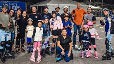 Integrantes do grupo RollerLife-Rio durante encontro semanal no Parque Municipal, onde promovem a prática da patinação e incentivam novos adeptos da modalidade (FOTOS: DIVULGAÇÃO).