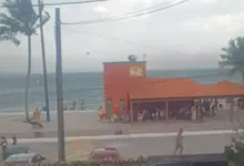 A ventania chegou de forma repentina à orla de Muriqui
