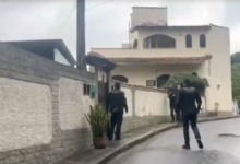 Operação Fruto do Trabalho cumpriu mandado de busca e apreensão contra investigado por aplicar golpe em idoso de 90 anos em Itaguaí.