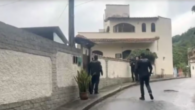 Operação Fruto do Trabalho cumpriu mandado de busca e apreensão contra investigado por aplicar golpe em idoso de 90 anos em Itaguaí.
