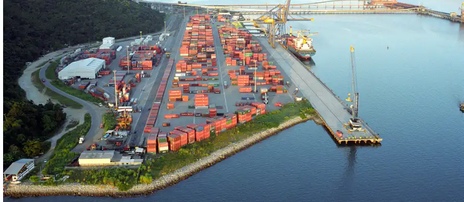 **Legenda:** Nova portaria da Alfândega do Porto de Itaguaí reforça o controle sobre a pesagem de cargas e determina repesagem obrigatória quando houver divergência superior a 10% no peso declarado.
