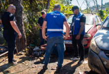 Agentes do Detran RJ, do Inea, da Polícia Militar e do Corpo de Bombeiros participaram da operação realizada em Santa Cruz.